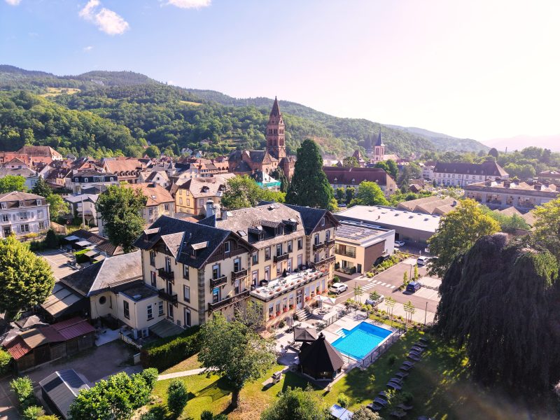 GRAND HOTEL
